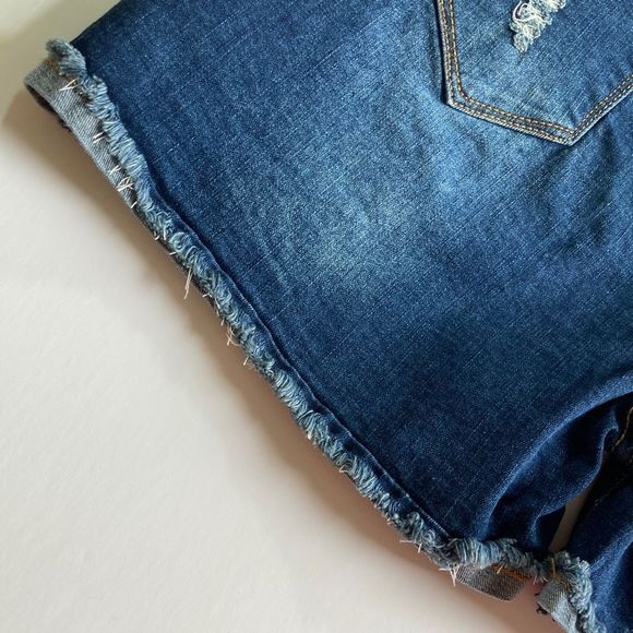 NWT Distressed Deep Blue Cutoff Denim Two Button High Waist Shorts - Picture 12 of 16